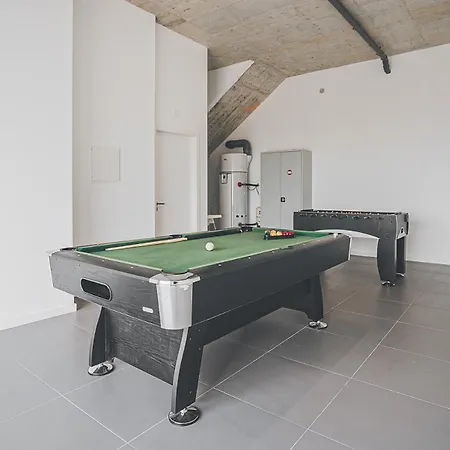 Delfina With Private Pool